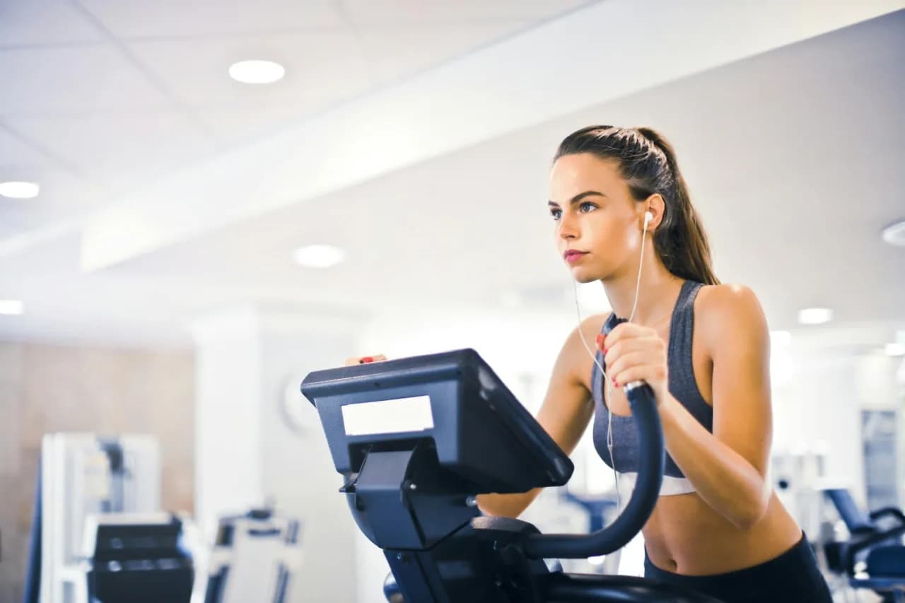 Co daje cardio po treningu siłowym? Odkryj korzyści i pułapki