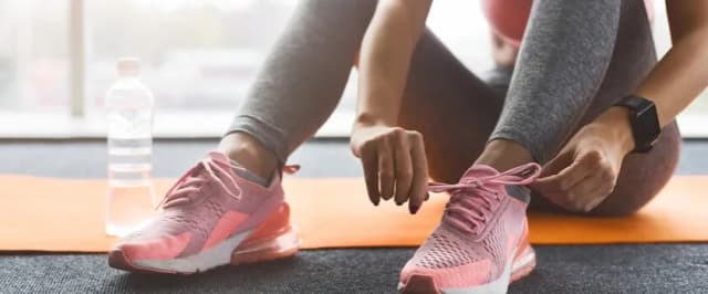 Trening interwałowy co to? Odkryj korzyści i przykłady ćwiczeń