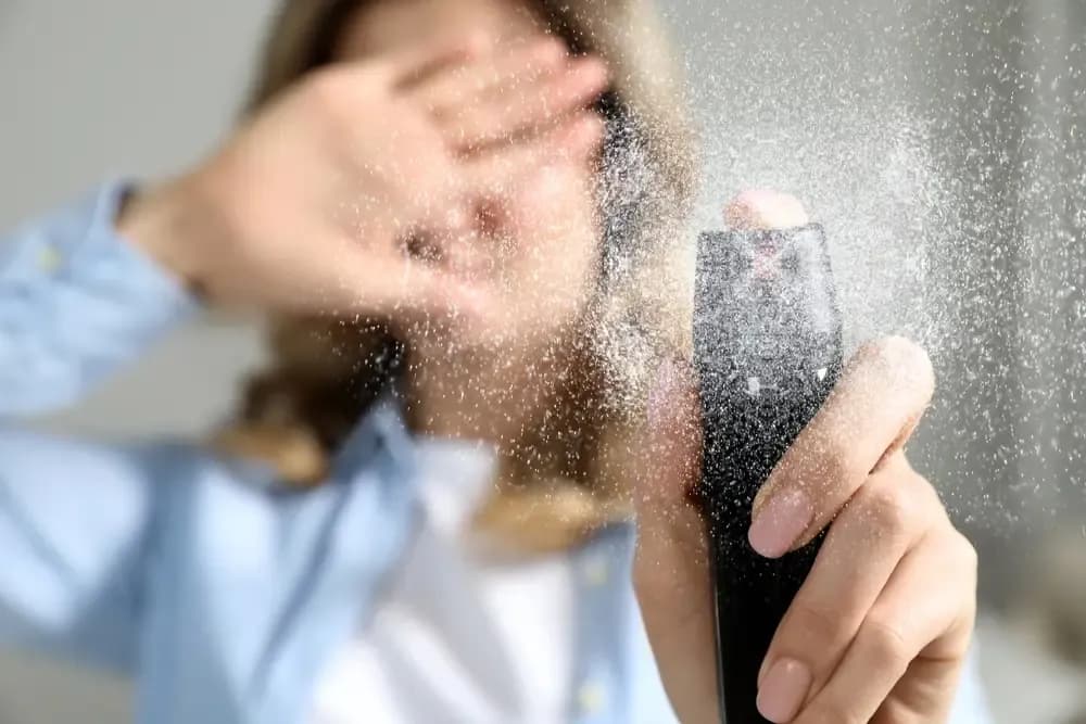 Co grozi za użycie gazu pieprzowego? Prawne konsekwencje i ryzyka