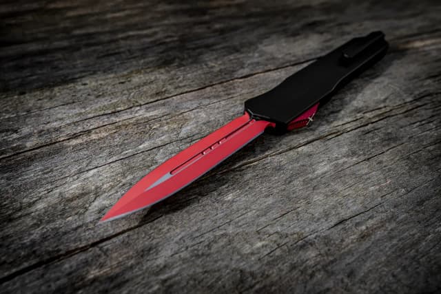 Czy nóż sprężynowy jest legalny? Sprawdź, co musisz wiedzieć o prawie